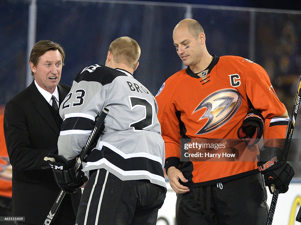 2014 Coors Light NHL Stadium Series - Anaheim Ducks v Los Angeles Kings