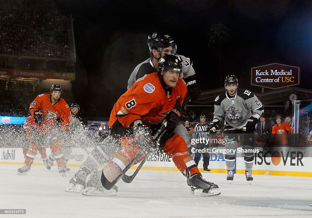 2014 Coors Light NHL Stadium Series - Anaheim Ducks v Los Angeles Kings