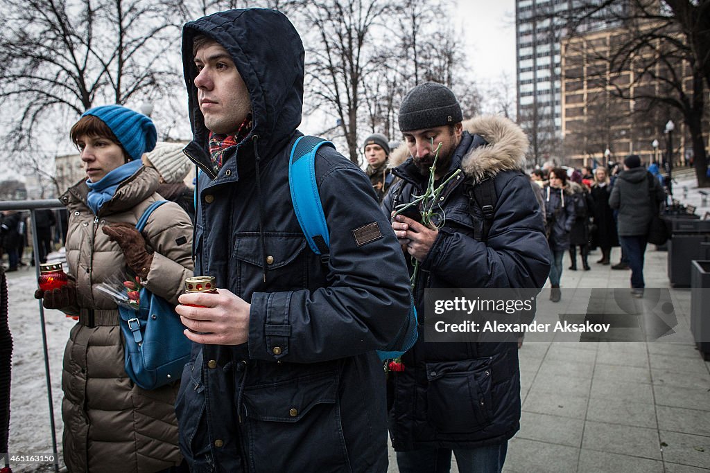 Mourners Attend Funeral Of Murdered Politician Boris Nemtsov