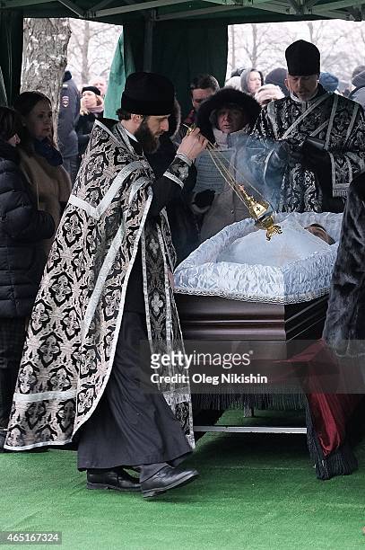 Funeral services for opposition leader Boris Nemtsov at Troyekurovskoe cemetery in Moscow on March 3, 2015. Nemtsov was murdered on Bolshoi...