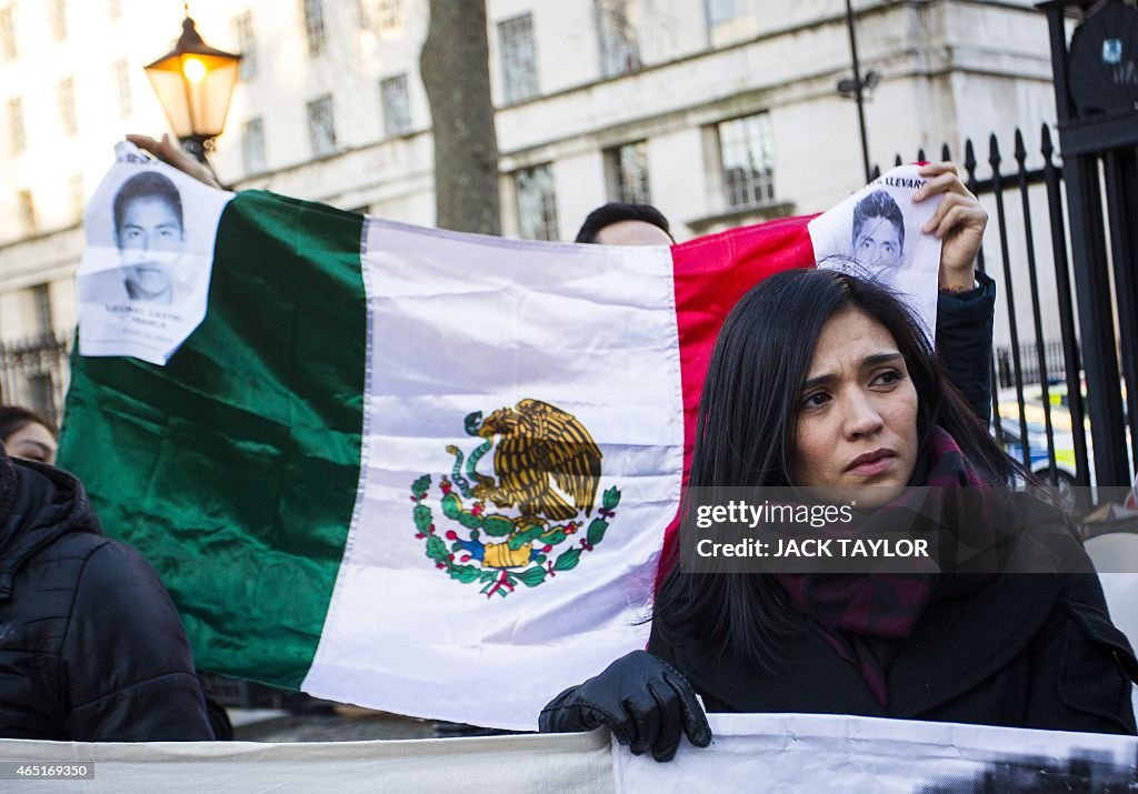 BRITAIN-MEXICO-DIPLOMACY-PROTEST-MISSING