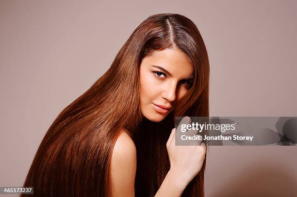 female beauty - straight hair foto e immagini stock