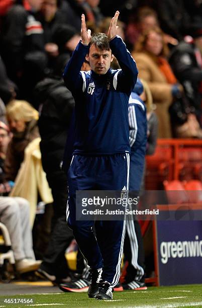 Dougie Freedman Manager of Nottingham Forest applauds the fans prior to the Sky Bet Championship match between Charlton Athletic and Nottingham...