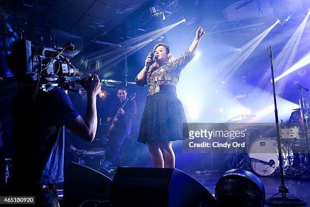 Kelly Clarkson gives an exclusive performance at iHeartRadio Theater on March 2, 2015 in New York City.