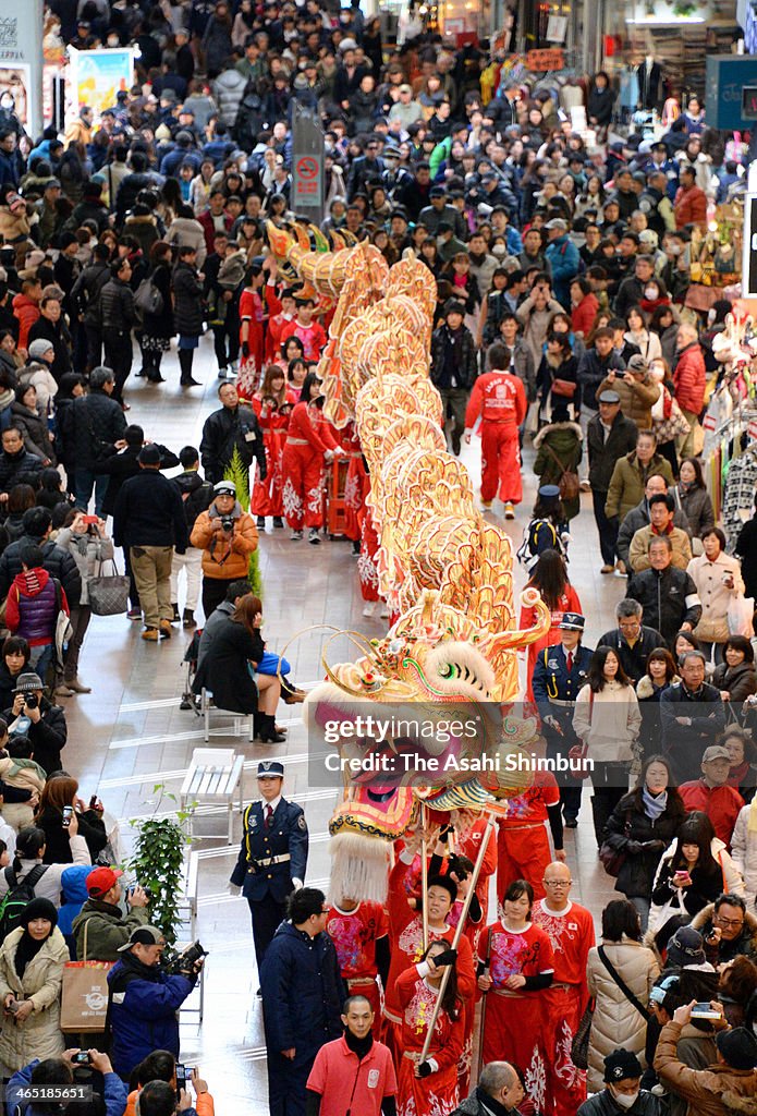 Nankinmachi Prepares For Chinese New Year
