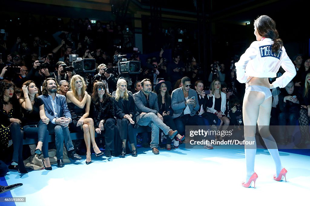 ETAM : Front Row - Paris Fashion Week Womenswear Fall/Winter 2015/2016