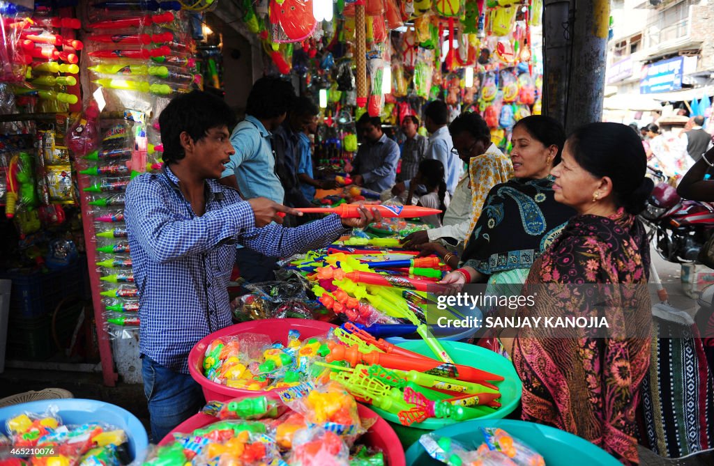 INDIA-RELIGION-FESTIVAL-HOLI