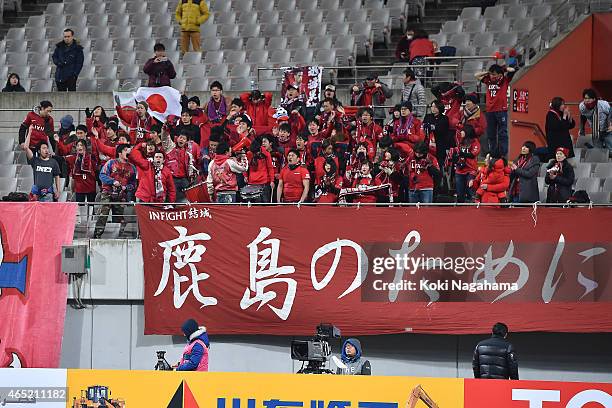 Suporters of Kashima Antlers cheer their team during the AFC Champions League Group H match between FC Seoul and Kashima Antlers at Seoul World Cup...