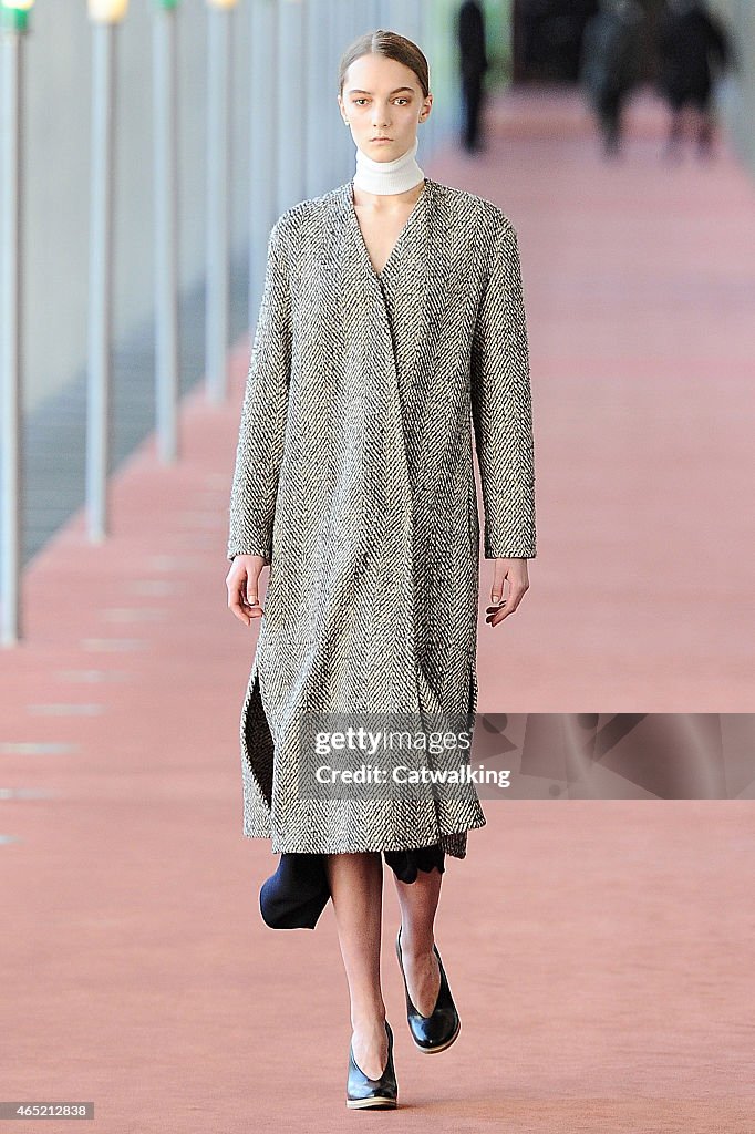 Lemaire - Runway RTW - Fall 2015 - Paris Fashion Week