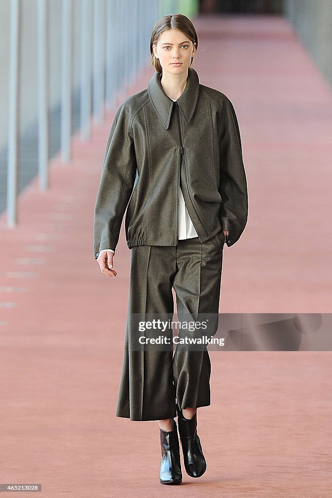 Lemaire - Runway RTW - Fall 2015 - Paris Fashion Week