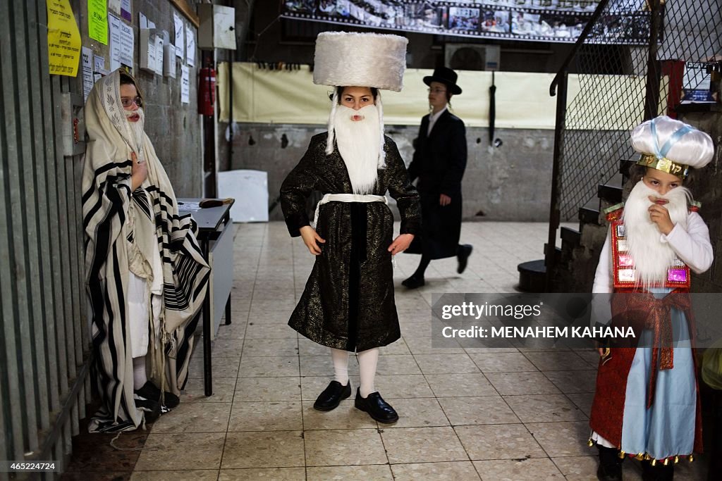 ISRAEL-RELIGION-JEWISH-PURIM