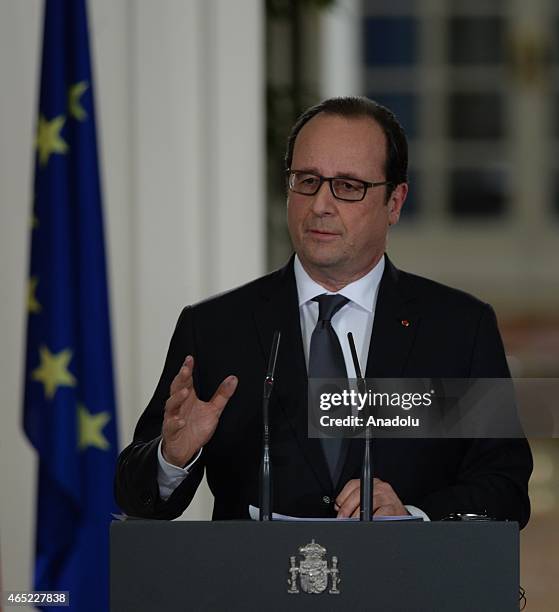 Spanish Prime Minister Mariano Rajoy , French President Francois Hollande , Portuguese Prime Minister Pedro Passos Coelho and European Commission...