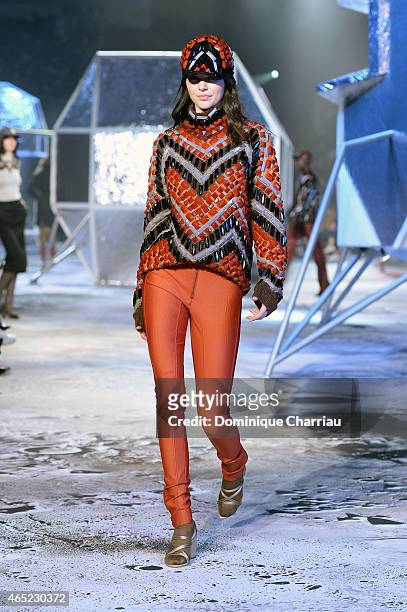 Model Kendall Jenner walks the runway during the H&M show as part of the Paris Fashion Week Womenswear Fall/Winter 2015/2016 on March 4, 2015 in...