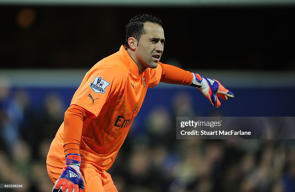 Queens Park Rangers v Arsenal - Premier League