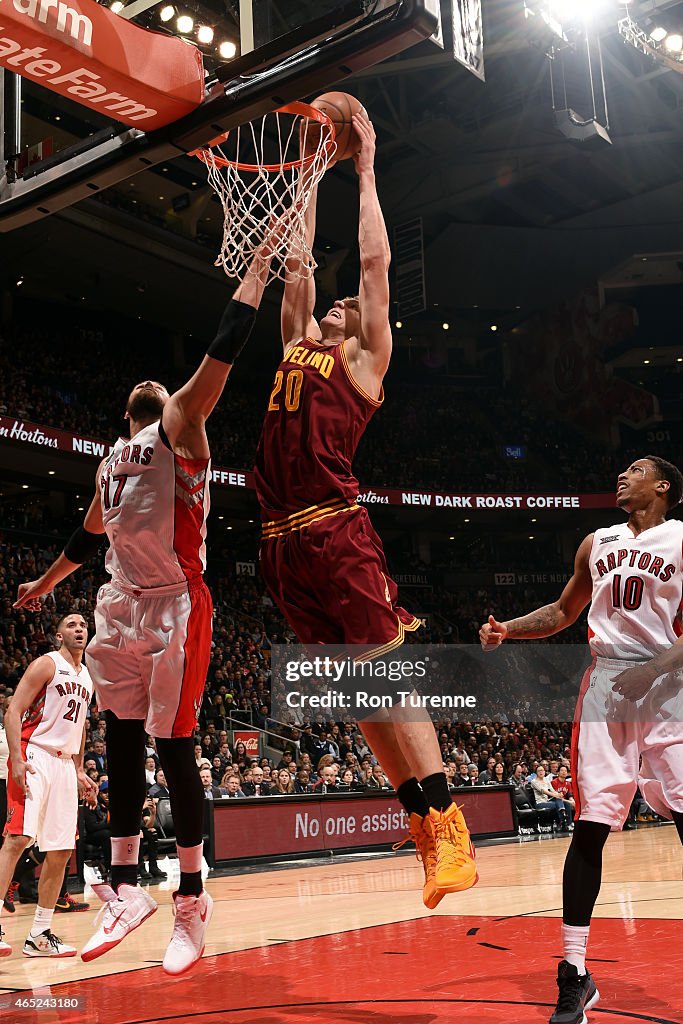 Cleveland Cavaliers v Toronto Raptors