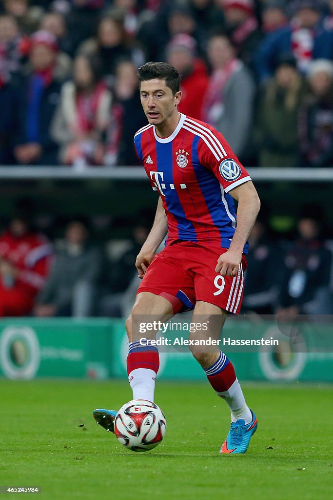 FC Bayern Muenchen v Eintracht Braunschweig - DFB Cup