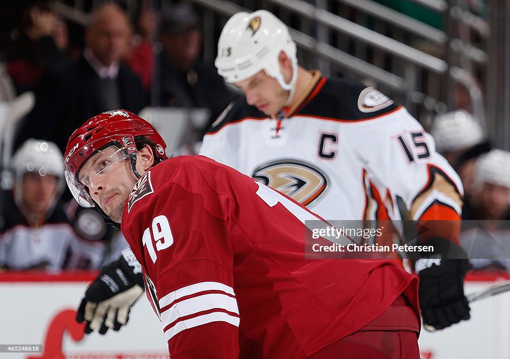 Anaheim Ducks v Arizona Coyotes