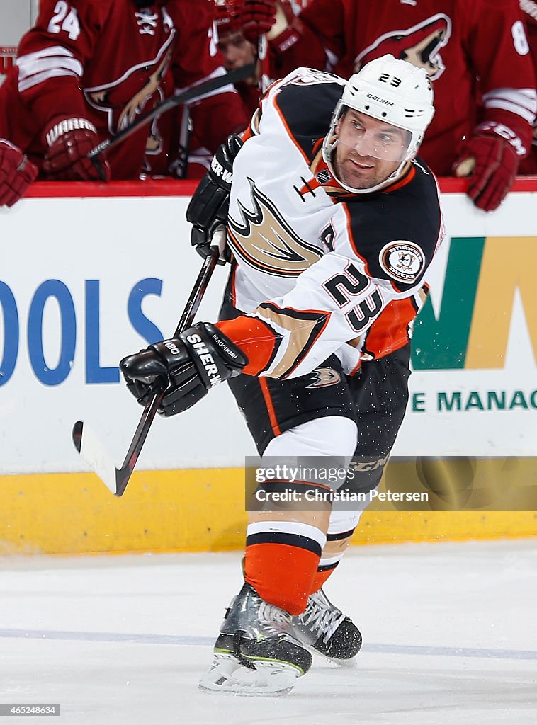 Anaheim Ducks v Arizona Coyotes