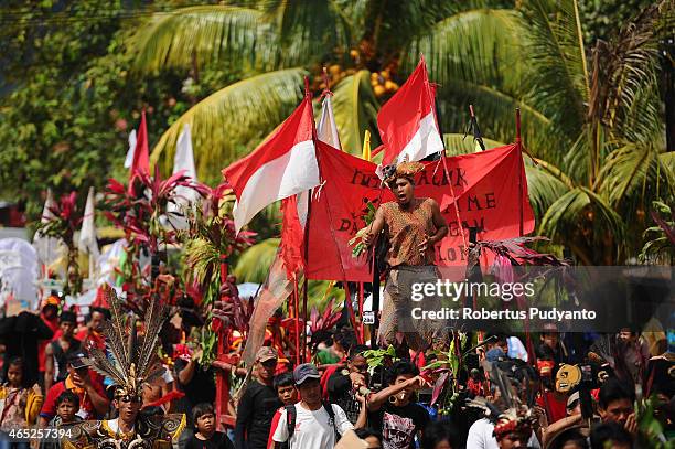 Members of Tatung perform during Cap Go Meh celebrations on March 5, 2015 in Singkawang, Kalimantan, Indonesia. The ancient art of Tatung, performed...