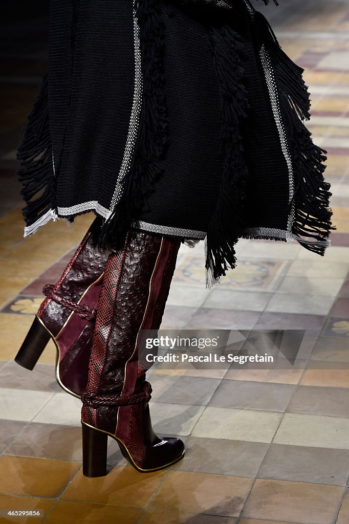 Lanvin : Runway - Paris Fashion Week Womenswear Fall/Winter 2015/2016