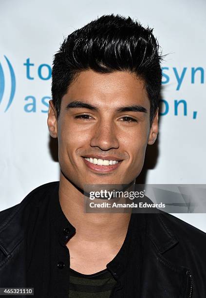 Singer Siva Kaneswaran arrives at the 2nd Annual Hollywood Heals: Spotlight On Tourette Syndrome event at the House of Blues Sunset Strip on March 5,...