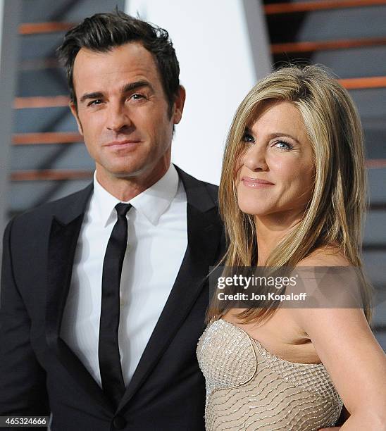 Actor Justin Theroux and actress Jennifer Aniston arrive at the 2015 Vanity Fair Oscar Party Hosted By Graydon Carter at Wallis Annenberg Center for...