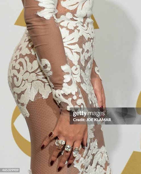 388 Beyonce Hand Stock Photos, High-Res Pictures, and Images - Getty Images