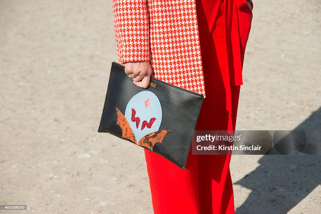 Day 3 - Street Style - Paris Fashion Week - Womenswear Fall/Winter 2015/2016