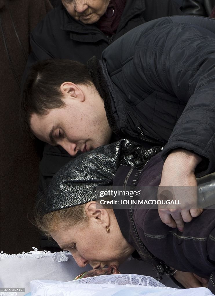 UKRAINE-RUSSIA-CRISIS-MINE-FUNERAL