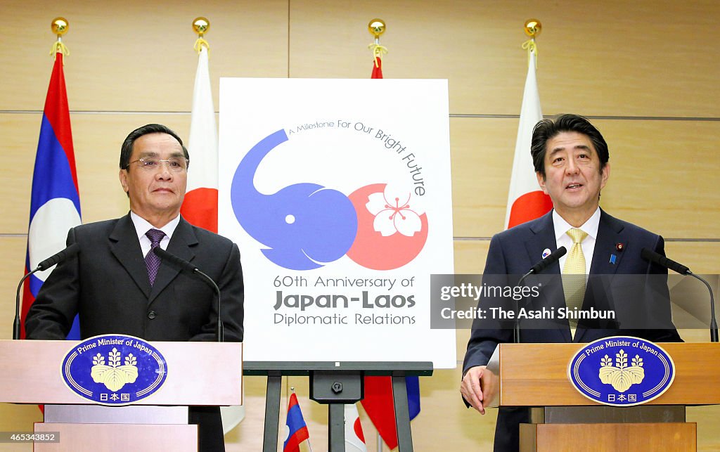 Lao Prime Minister Thongsing Thammavong Visits Japan