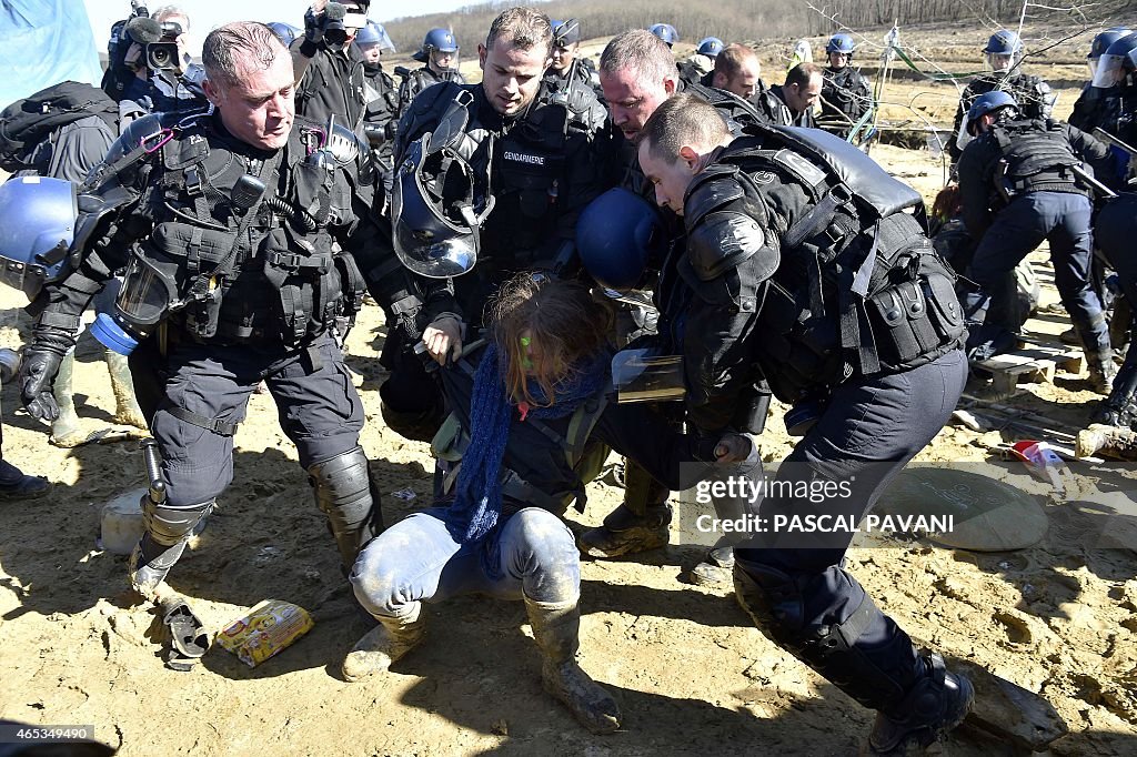 FRANCE-ENVIRONMENT-AGRICULTURE-PROTEST