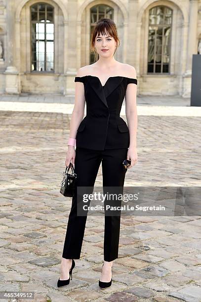 1,169 Dakota Johnson Dior Photos and Premium High Res Pictures - Getty Images 1,169 Dakota Johnson Dior Photos and Premium High Res Pictures - Getty Images