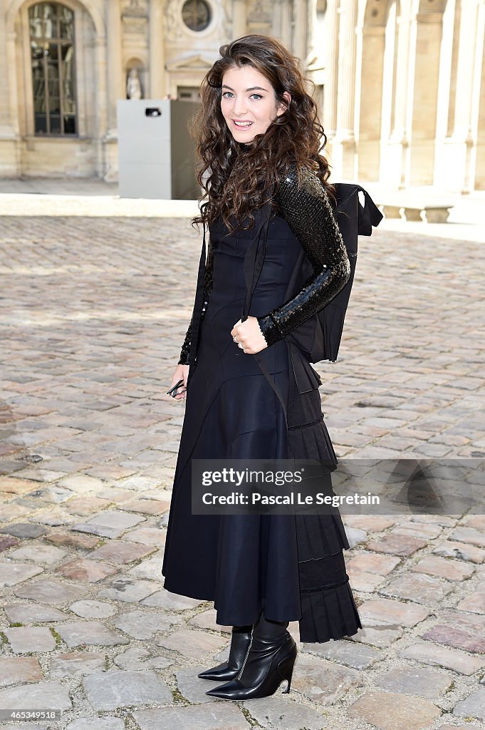 Christian Dior : Outside Arrivals  - Paris Fashion Week Womenswear Fall/Winter 2015/2016