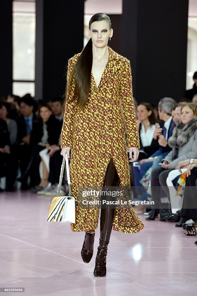 Christian Dior : Runway - Paris Fashion Week Womenswear Fall/Winter 2015/2016