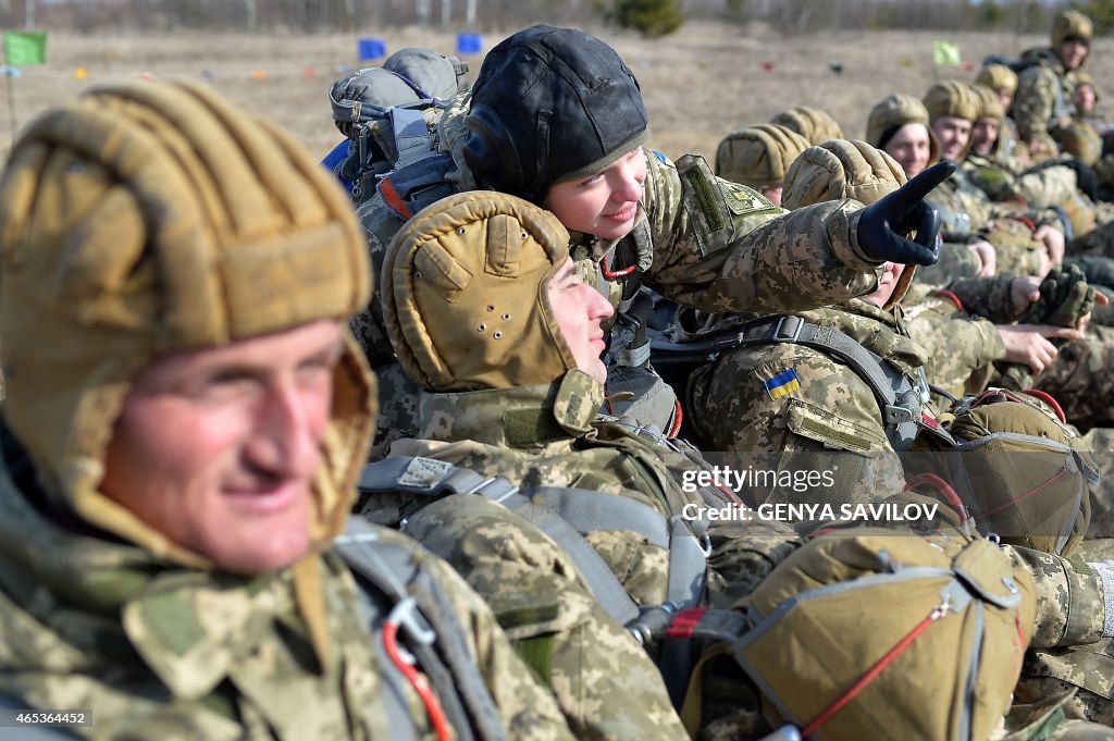 UKRAINE-RUSSIA-CRISIS-ARMY