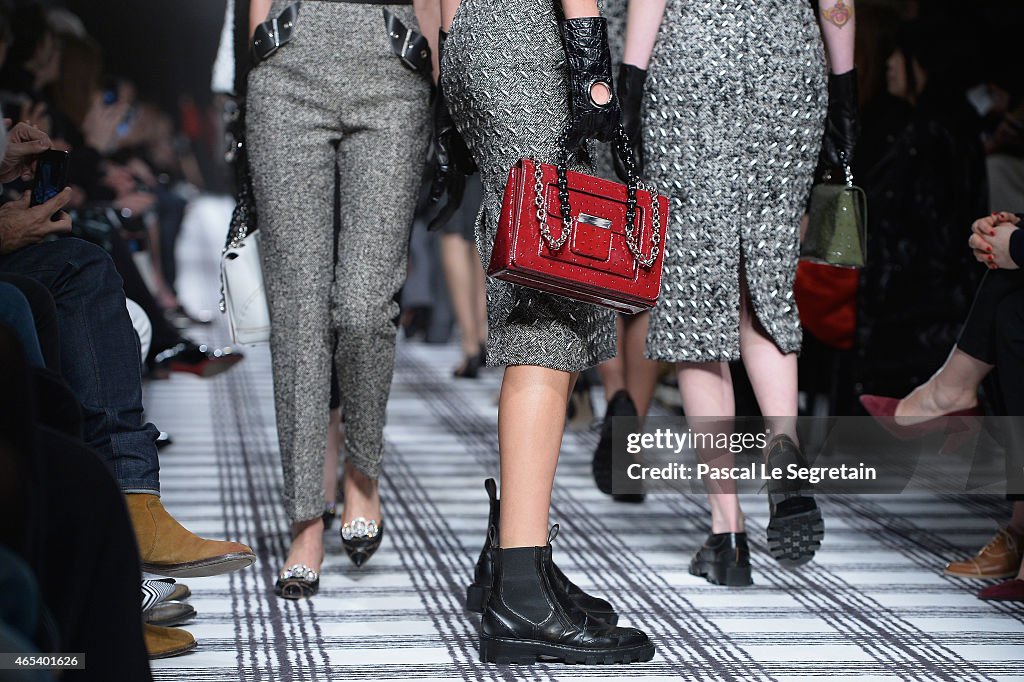 Balenciaga : Runway - Paris Fashion Week Womenswear Fall/Winter 2015/2016