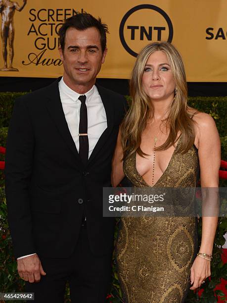 Actors Justin Theroux and Jennifer Aniston attend the 21st Annual Screen Actors Guild Awards at The Shrine Auditorium on January 25, 2015 in Los...