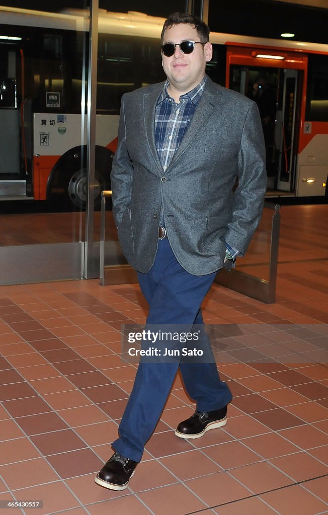 Leonardo Dicaprio Arrives In Tokyo