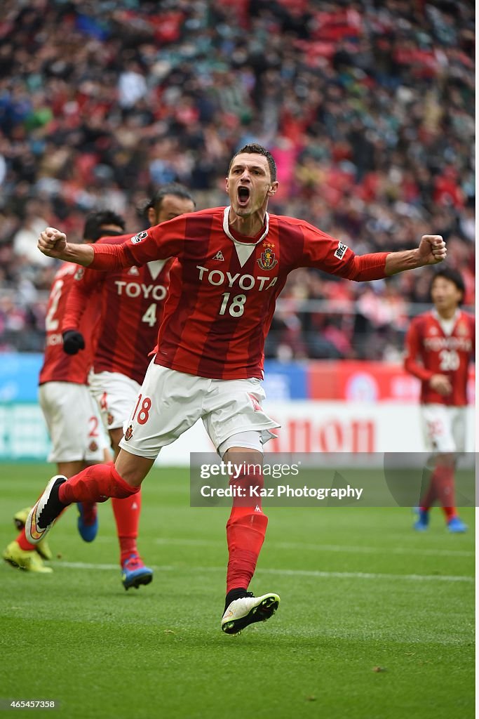 Nagoya Grampus v Matsumoto Yamaga - J.League 2015