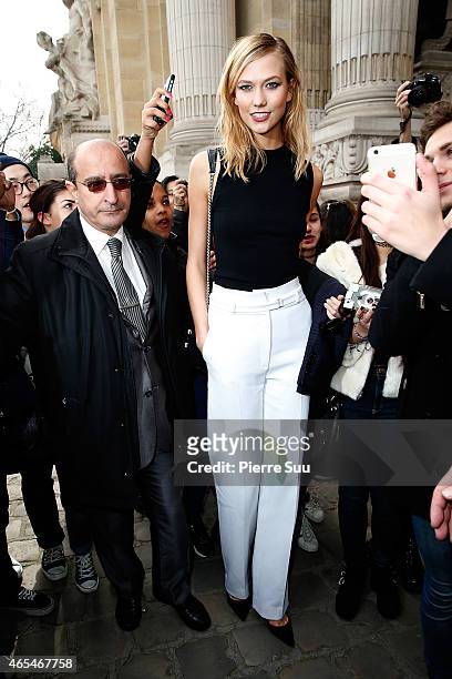 Supermodel Karlie Kloss attends the Mugler show as part of the Paris Fashion Week Womenswear Fall/Winter 2015/2016 on March 7, 2015 in Paris, France.