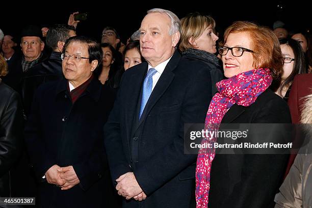 China Culture Minister Cai Wu and French Prime Minister Jean-Marc Ayrault with his wife Brigitte Ayrault watch the Bartabas show whyle the 'Nuit De...