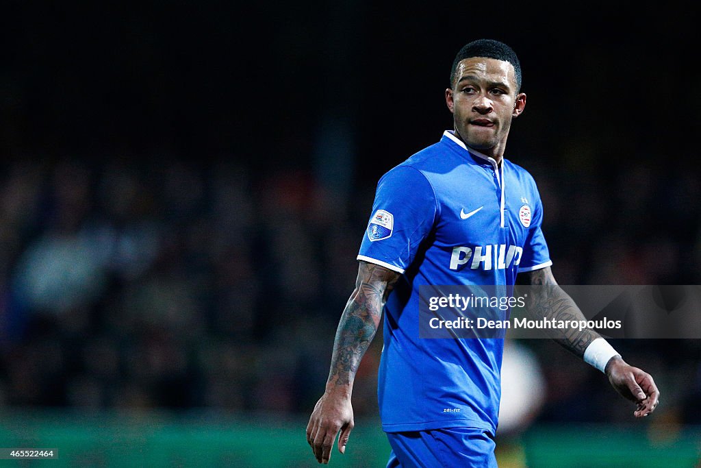 Go Ahead Eagles v PSV Eindhoven - Eredivisie