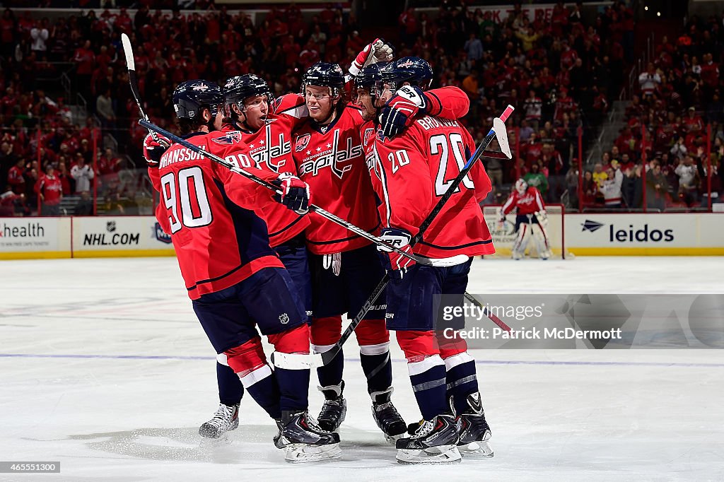 Buffalo Sabres v Washington Capitals