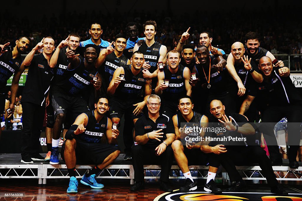 New Zealand v Cairns - NBL Grand Final: Game 2