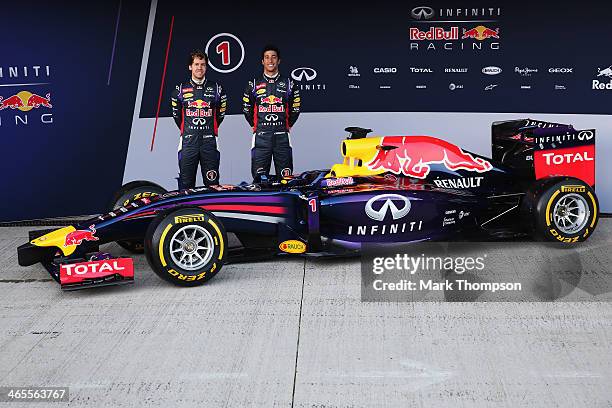 Danny Ric Vettel Rivalry 3,680 Daniel Ricciardo Sebastian Vettel Photos & High Res Pictures ...