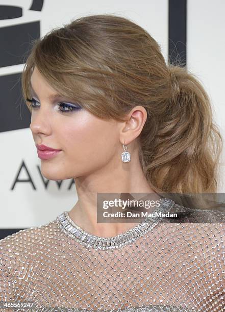 Taylor Swift arrives at the 56th Annual GRAMMY Awards at Staples Center on January 26, 2014 in Los Angeles, California.