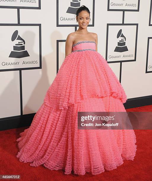 Singer Rihanna arrives at the 57th GRAMMY Awards at Staples Center on February 8, 2015 in Los Angeles, California.