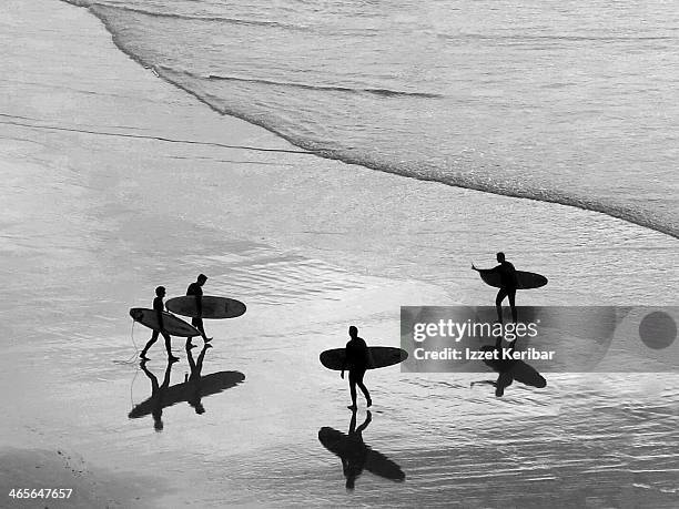 plage de la cote des basques, biarritz, aquitaine - biarritz fotografías e imágenes de stock