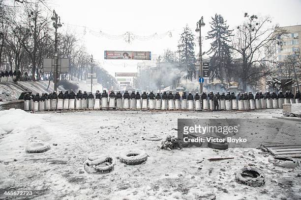 General view of the police line on Grushevskogo Street on January 28, 2014 in Kiev, Ukraine. President Viktor Yanukovych has accepted the resignation...