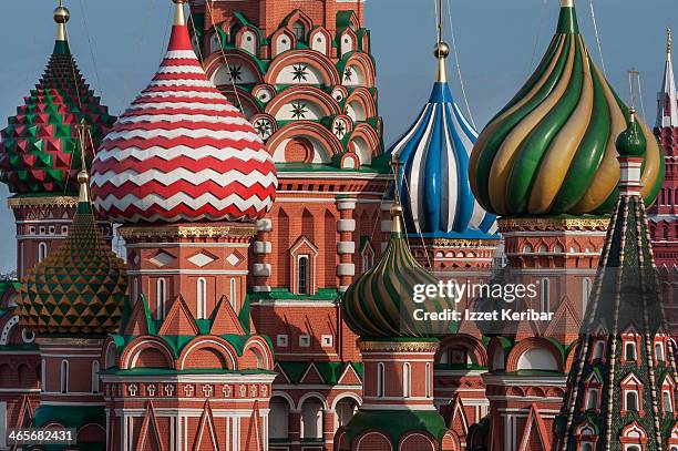 cathedral of saint basil the blessed in red square - basilius kathedrale stock-fotos und bilder
